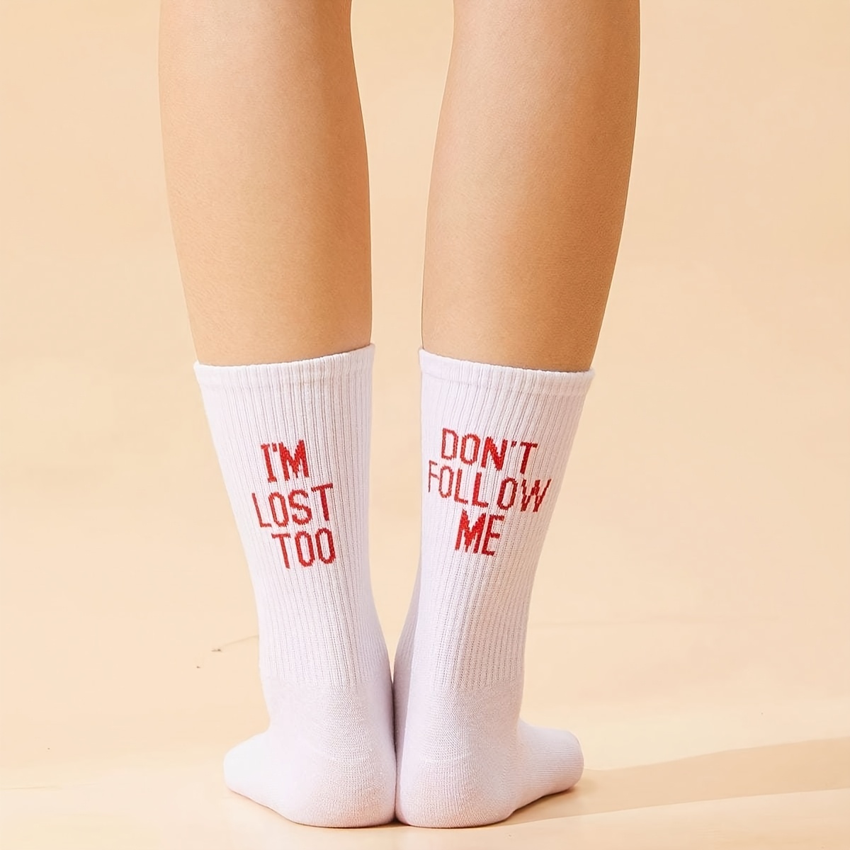 E-shop 1 Paar "Ich folge dir nicht, ich bin auch " Slogan Mid-Calf Socken