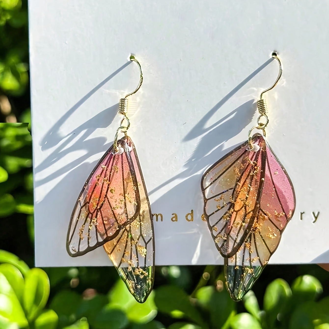 TEMU Une paire de boucles d'oreilles pour femme à colorées de style naturel avec une haut de gamme et un design d'ailes de