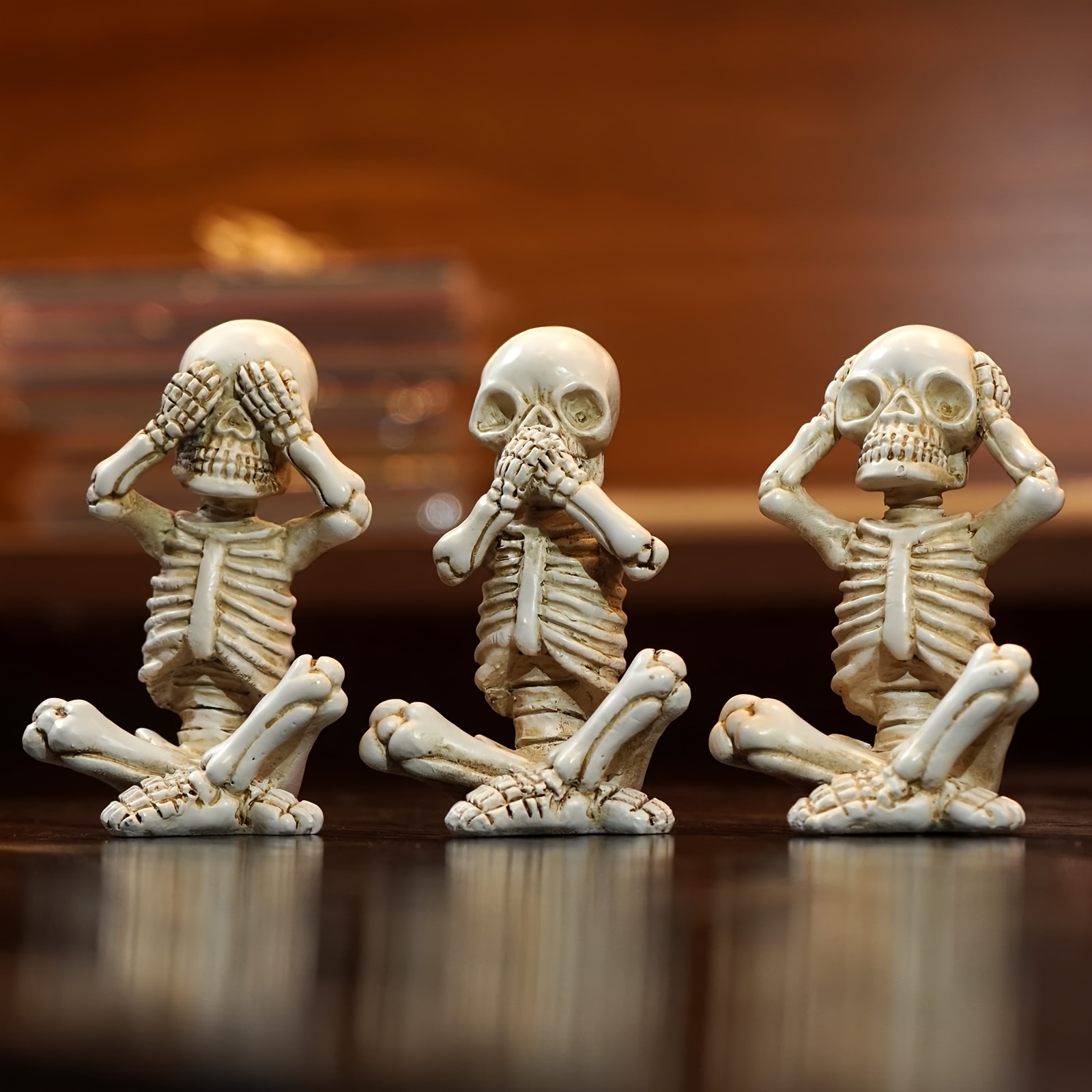 AIIONP Cool Skeleton Figurines, Halloween Skeleton Doll, Unique Skeleton Resin Crafts Ornament Lifelike Skull Statue, Personality Mini Skull Resin