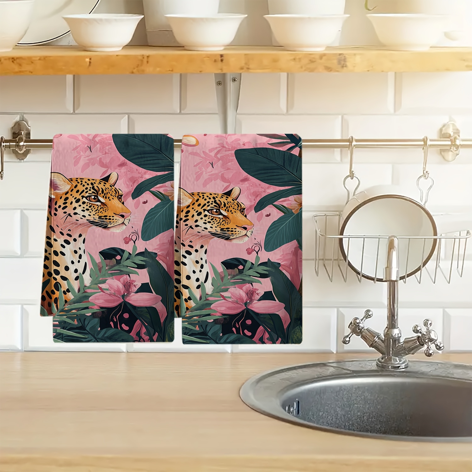 TEMU 2pcs Set, Retro Leopard Print Jungle Floral Pattern Towels Or Hand Towels, - Machine Washable, Suitable For Kitchen Decor, Highly Absorbent Room
