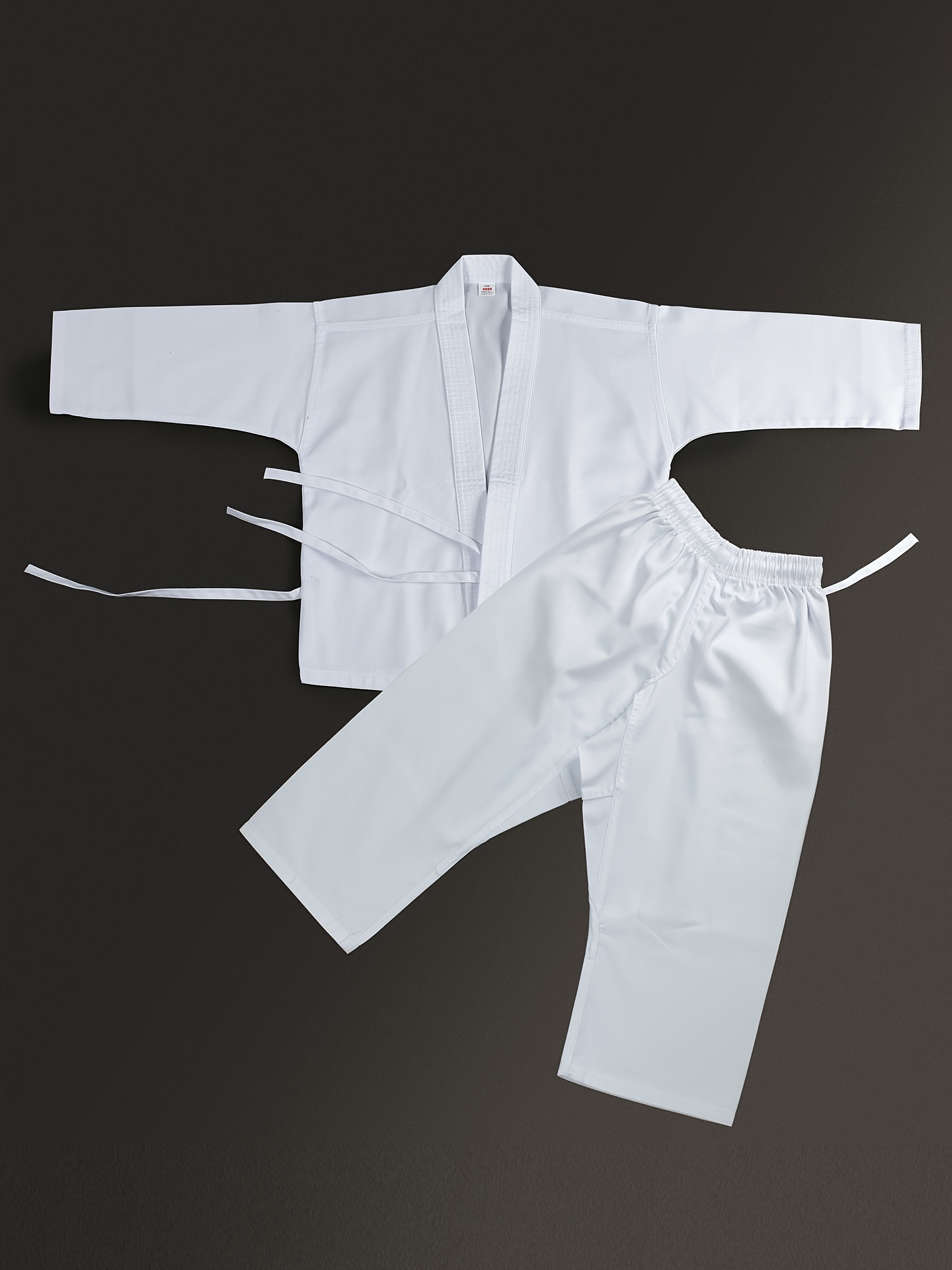   karate suit set, white professional karate uniform, universal large and small sizes, breathable taekwondo top, belt, and pants, three-piece set, high-quality fabric,   karate suit set