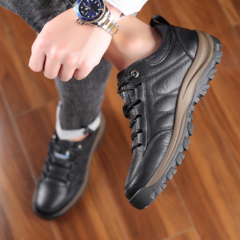 

Men' Black Sneakers - Casual Lace-up Shoes With Textured Upper & For