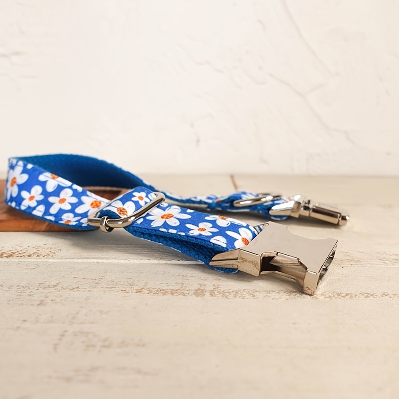 Floral Pattern Blue Daisy Adjustable Dog Collar, Customizable