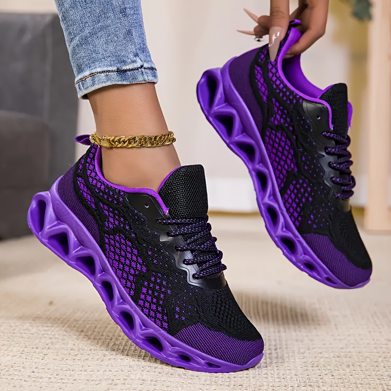Image of Lightweight And Durable Shoes With A Low Cut And Lace-, Featuring Shock-absorbing Soles That, Stylish With Dots, Perfect For Casual Wear., Women Shoes, Sneakers