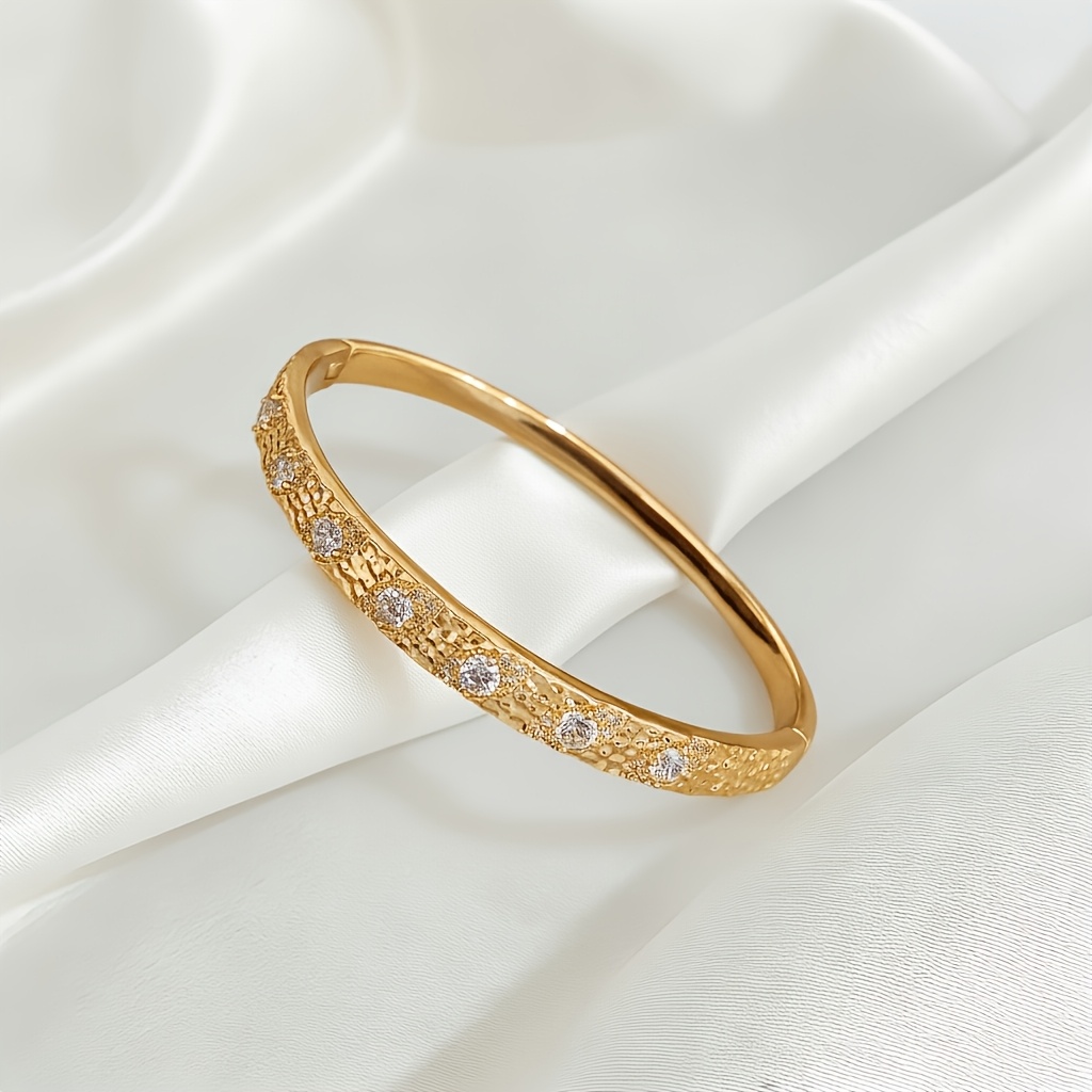 Unisex High Quality Copper Bracelet with Romantic Rhinestone Inlay