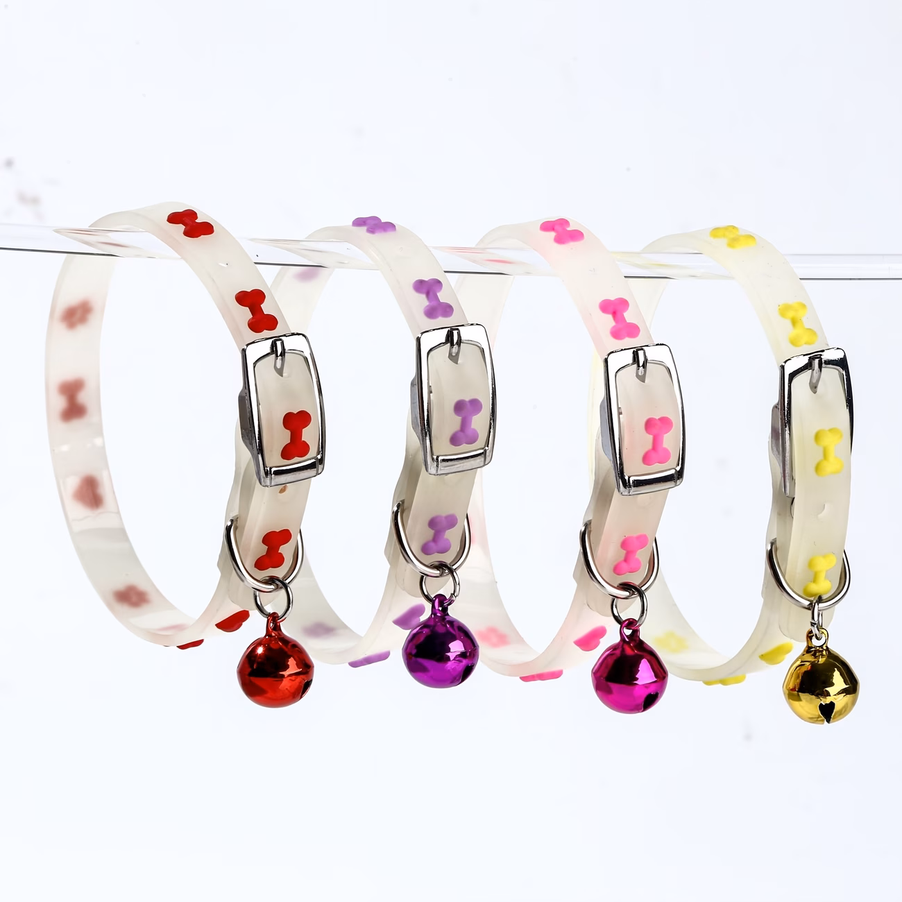 random color in the dark collar cute glowing pet collar for luminous pet collar glow in the dark collar with paw print safety anti loss collar suitable for small dogs and cats in multiple colors Product details 9
