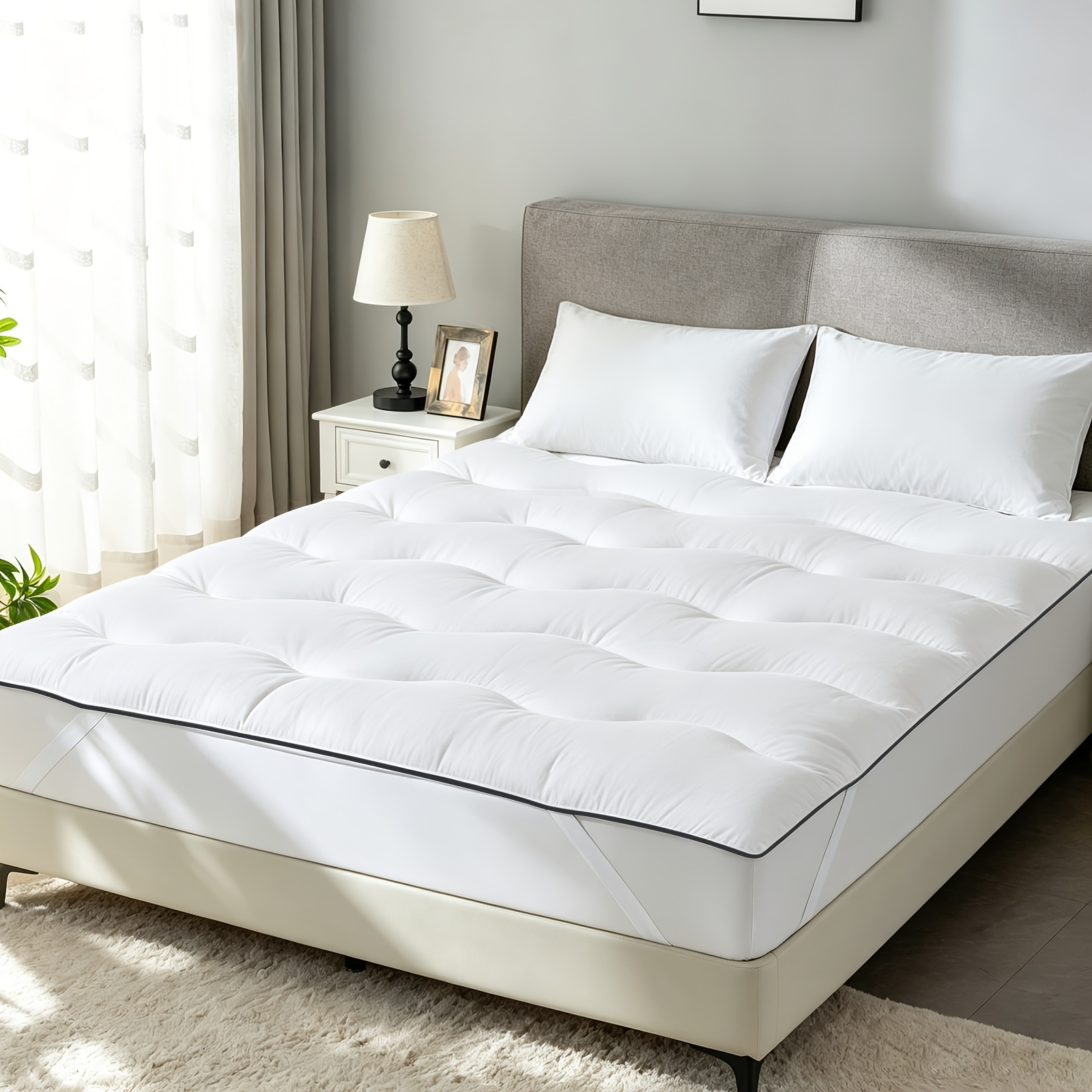 Ultra Soft Breathable Mattress Topper, Lightweight Pad For Use, Machine Washable, Designed For , Fits Double Beds & Sofa Beds, White Wavy Pattern