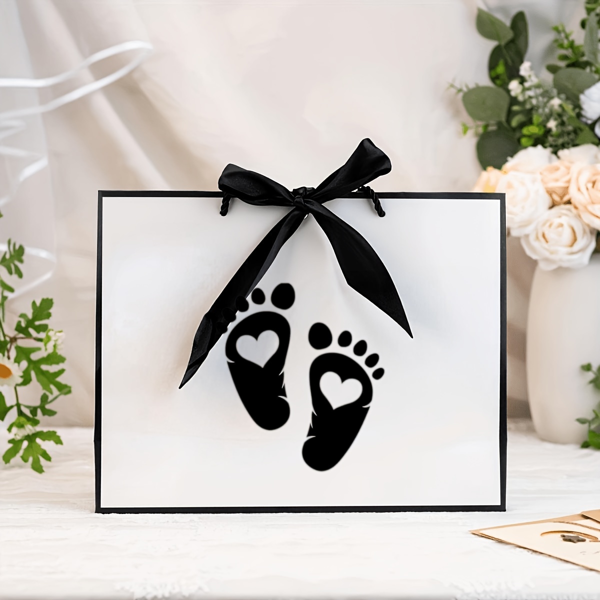 Image of 1 Newborn Baby Gift Bag With A Heart-shaped . A Foldable Paper Tote Bag For A Baby's Celebration.
