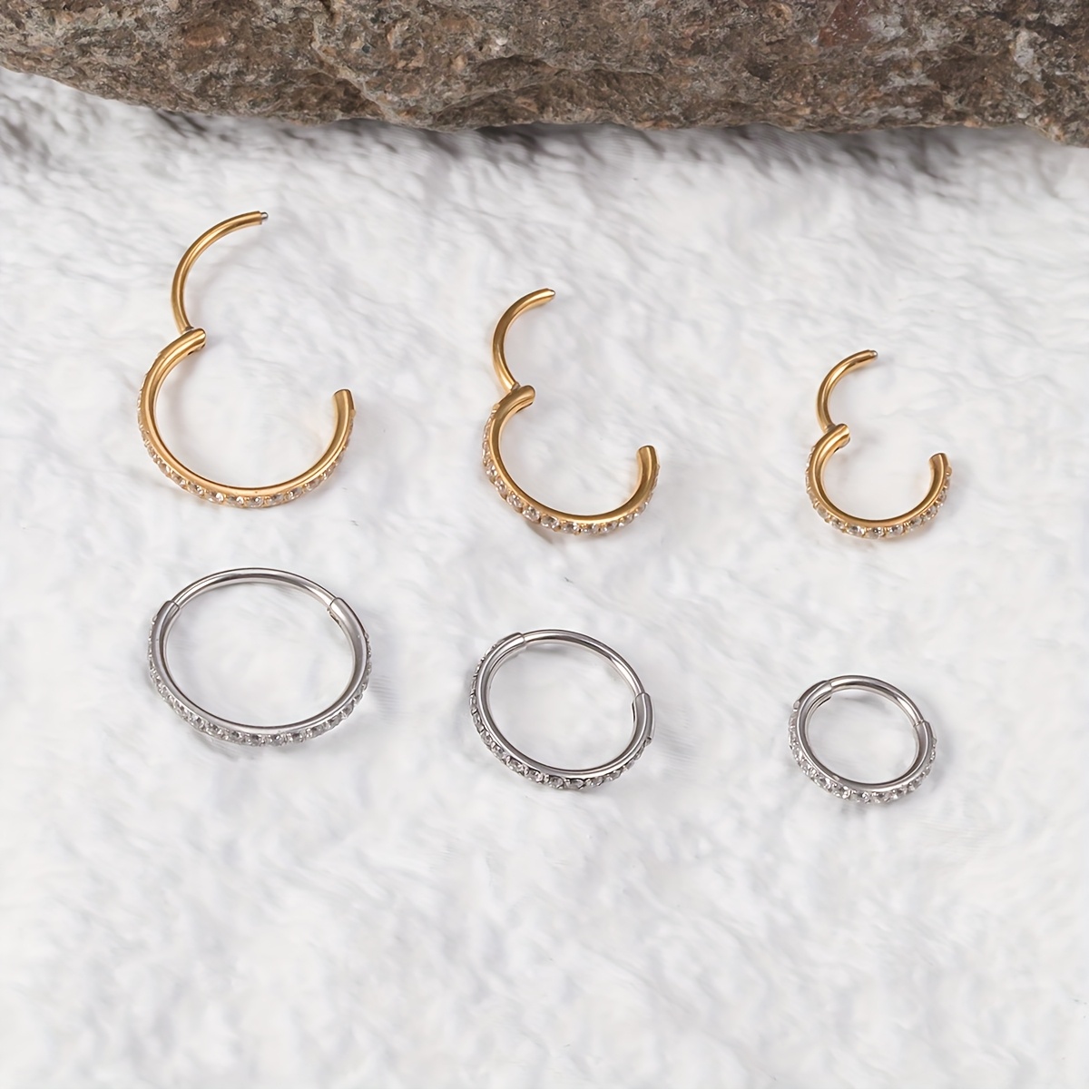 Synthetic Zirconia Hinged Nose Ring, Vintage Style for Daily Wear