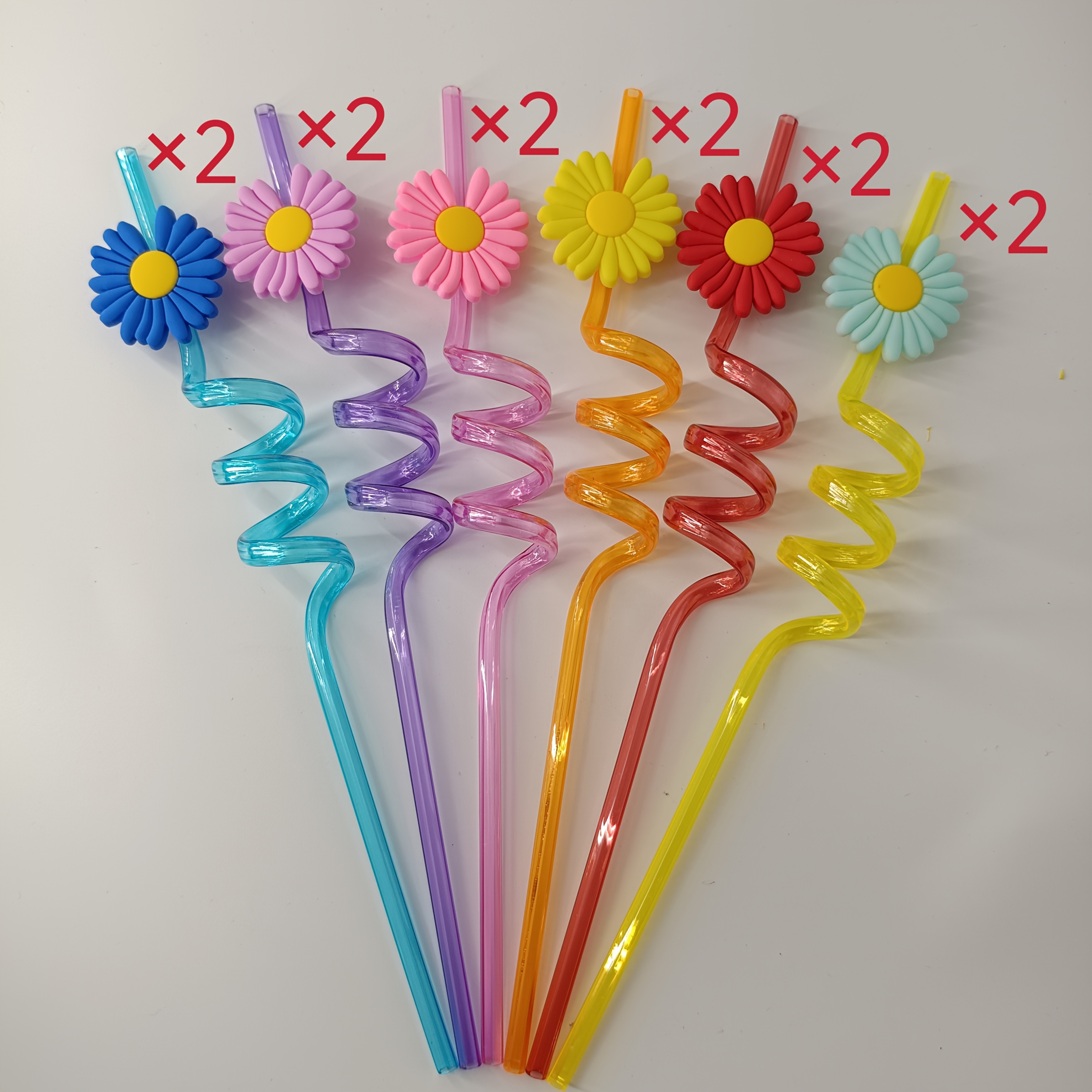 Set Of 12 Reusable Daisy Straws Made Of Plastic With A Spiral Design