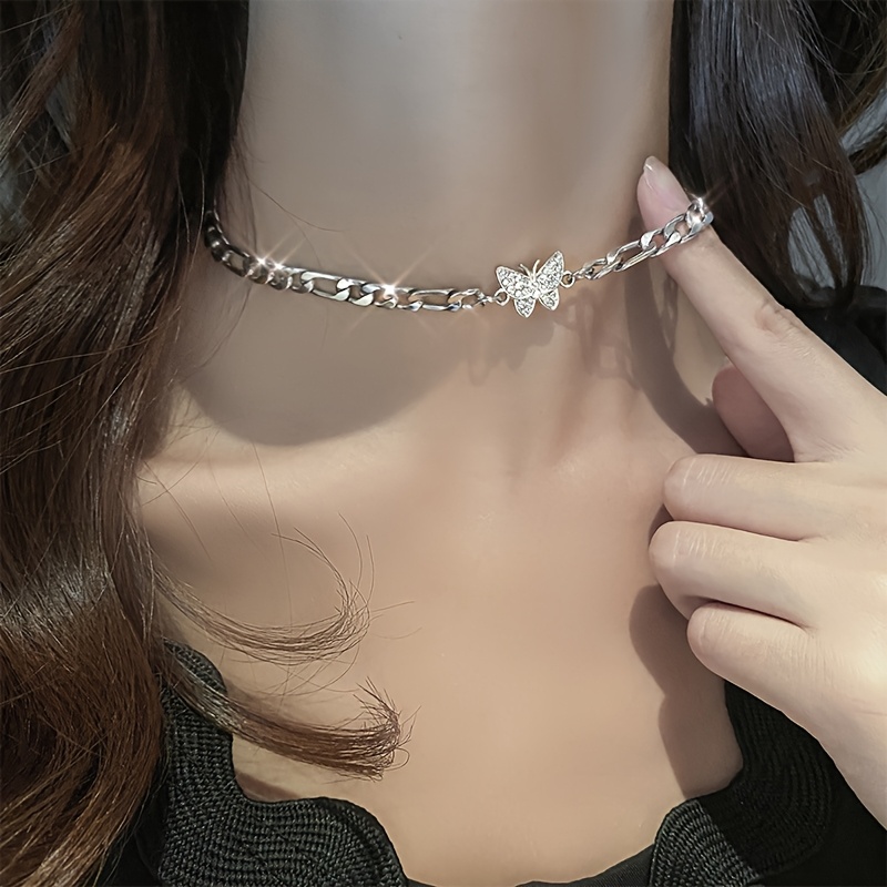 TEMU 1pc Collier Pendentif Papillon Élégant - Un Choker et Tendance, Style Luxueux Y2K, Polyvalent et Stylé, Collier de Plage, Décoration Connectée