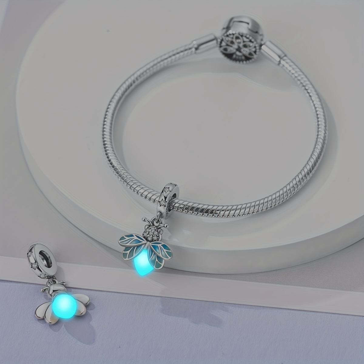Women's Luminous Firefly Pendant Necklace in S925 Silver