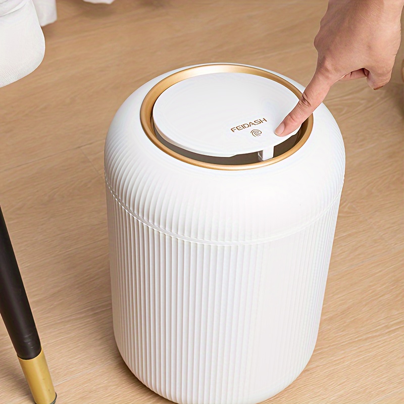 

Large Capacity Trash Can With Lid - Elegant White & Golden, Plastic Garbage Bin, Creative Round Room, Kitchen, Bedroom, Bathroom - Textured Exterior, Smooth Interior