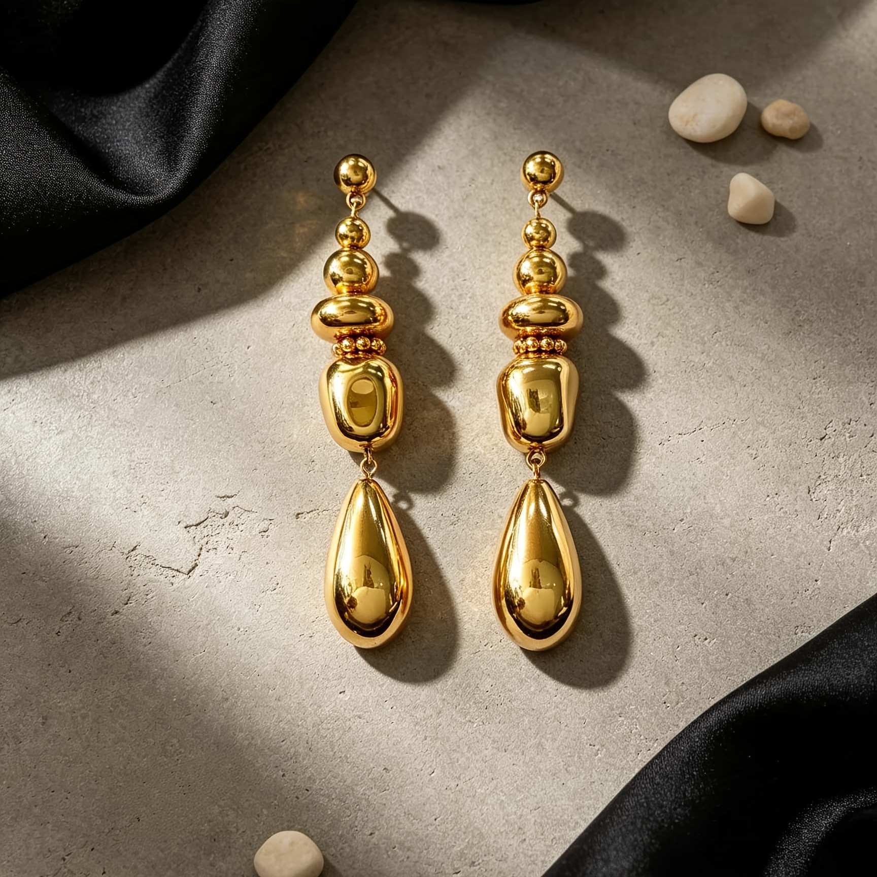 Women's Fashion Dangle Earrings, Geometric Beaded Drop Design