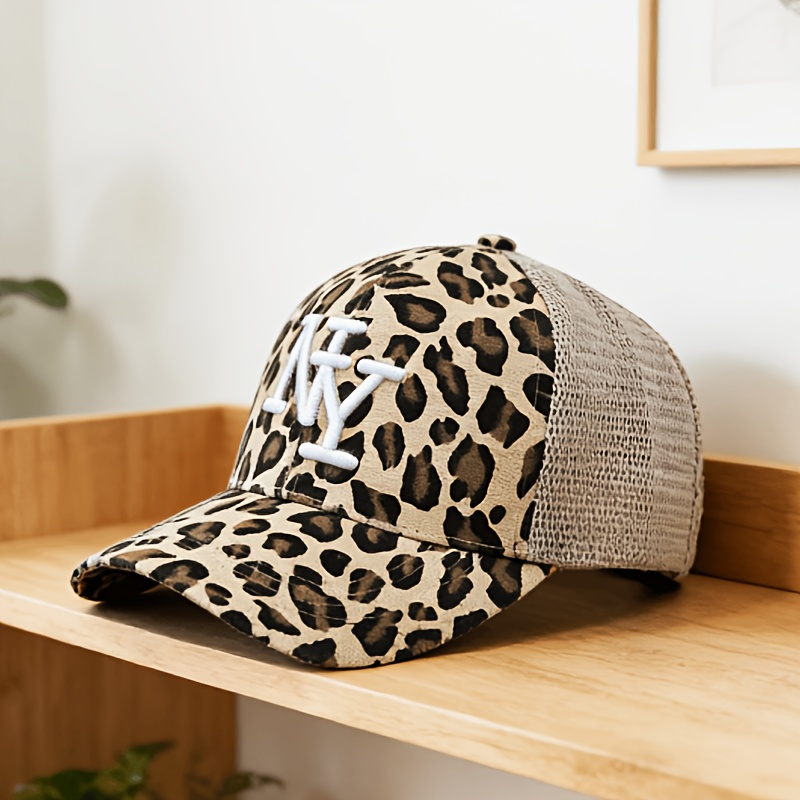 Image of 2026 New Arrival, Single-pack Semi-hollow Leopard Print Cap, Ny Pattern Fashion Trend, Comfortable And Lightweight Baseball Cap, Suitable For Indoor And Outdoor , Valentine's Day Gift, Gift For