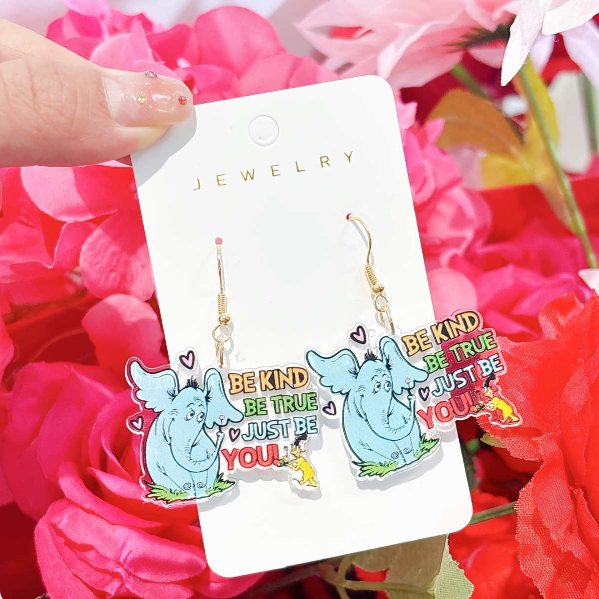 TEMU Plat 2D, Une paire de boucles d'oreilles amusantes 2D en acrylique avec éléphant bleu de style 'images, avec texte de , doux et inspirant,