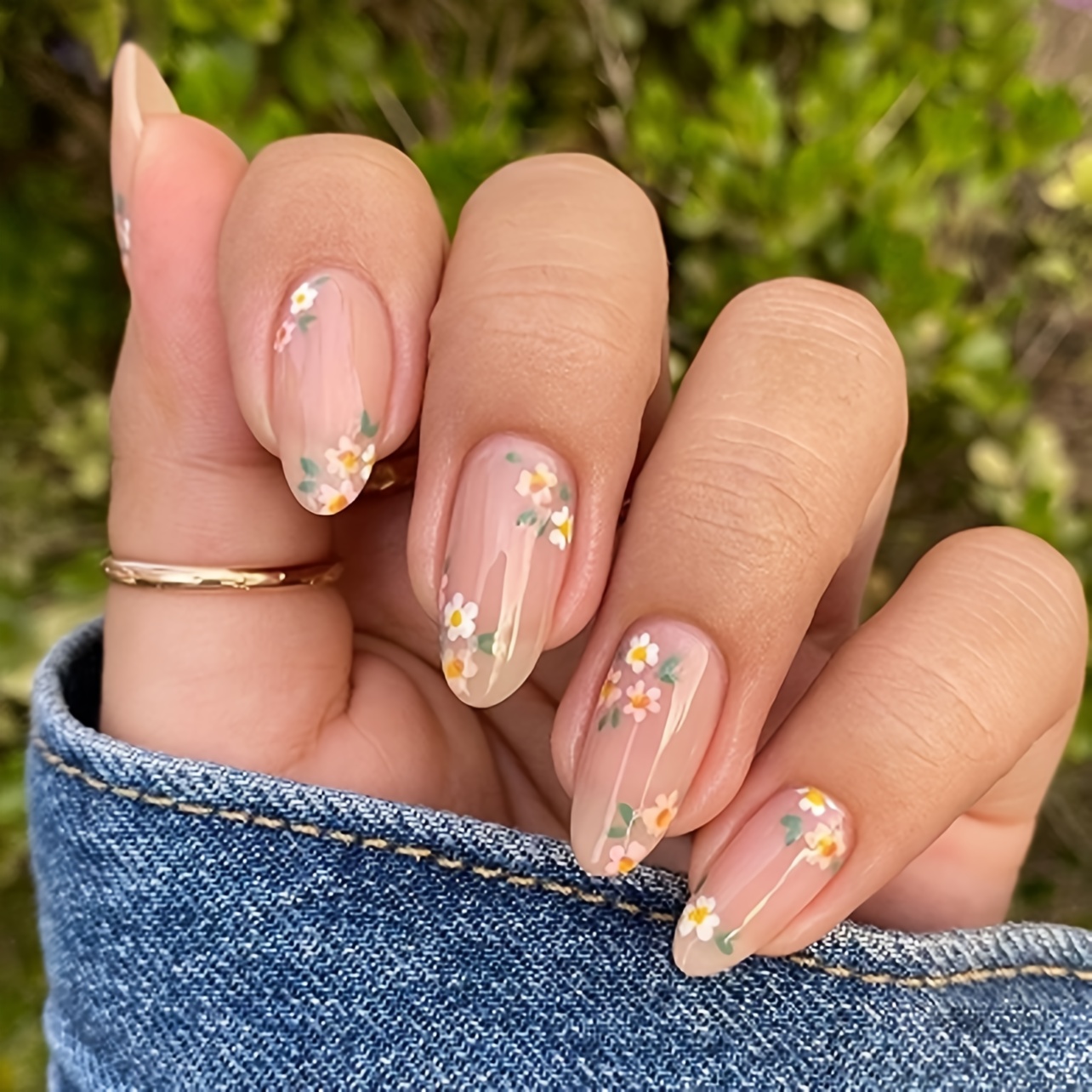 Star Wearable Nail Patches 24pcs Manicure Wearable Nail Long Almond-shaped Small Pastoral Style Temperament Elegant Design Fake Nails Extension Removable Nail With Jelly Glue 1 Nail File 1