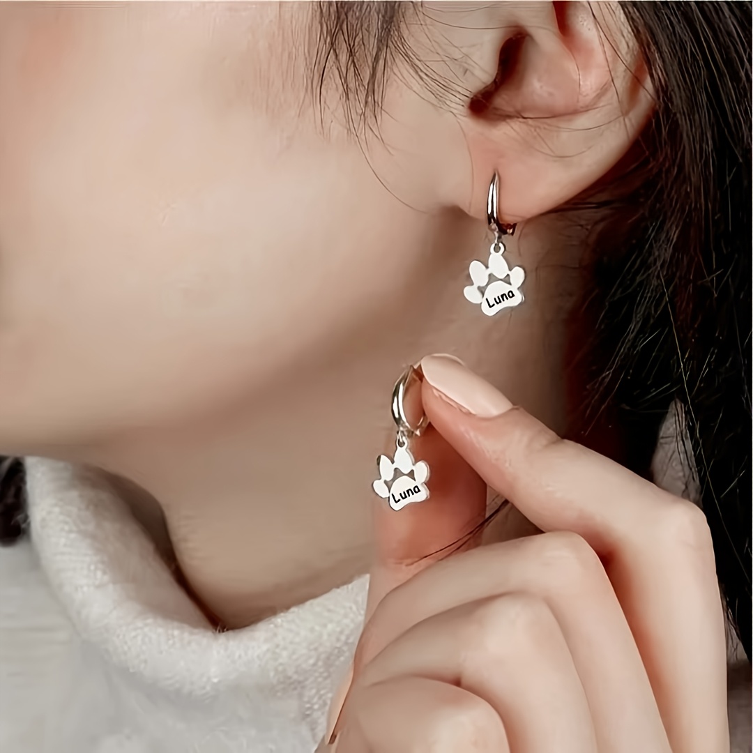 TEMU Pendientes de tachuelas personalizados de moda, un regalo ideal para casual, con un diseño único de pata de perro
