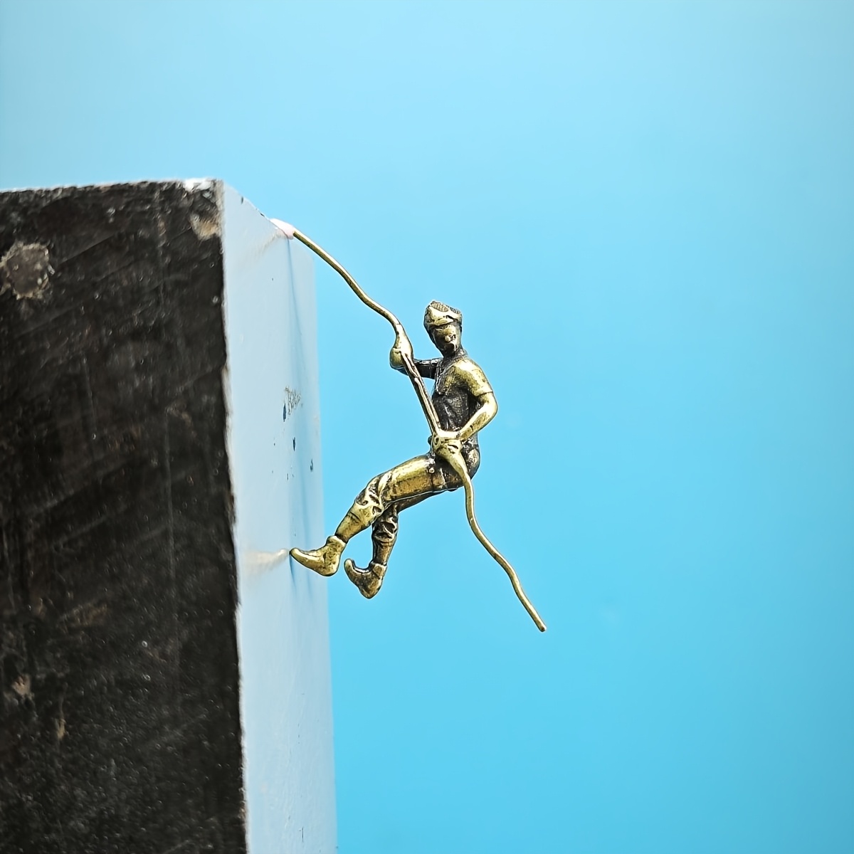 TEMU Statuetta in ottone di micro arrampicata su roccia e , dipingibile per paesaggio da tavolo con sabbia, statua in miniatura da esploratore ,