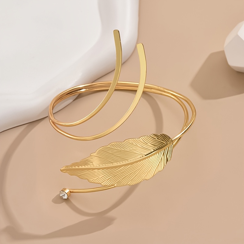 Exaggerated Geometric Hollow Openwork Leaf Bracelet