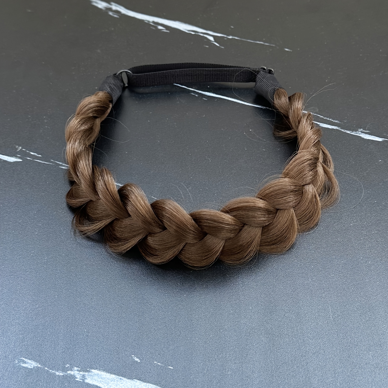E-shop MERISIHAIR Rutschfestes, elastisches, dehnbares geflochtenes Stirnband für Damen mit Hochstehhairpiece – Haarband mit Fischgrätenzöpfen aus