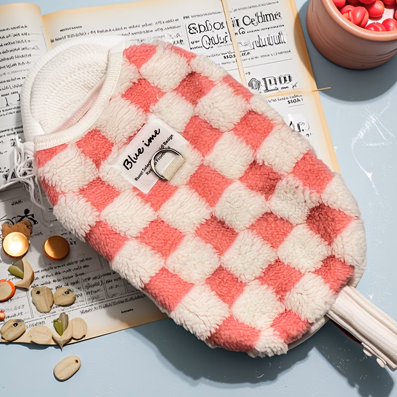 1pc autumn and winter new checkerboard pattern and medium sized dog warm vest Product details 2