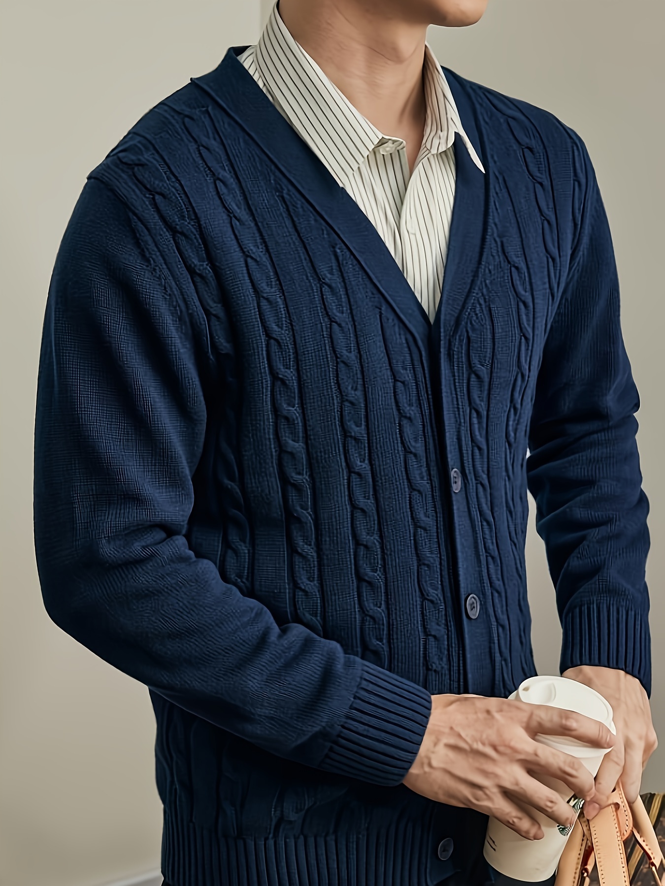 Herren Strickjacke V-Ausschnitt Slim Fit - Eleganter Cardigan Mit Knopfleiste