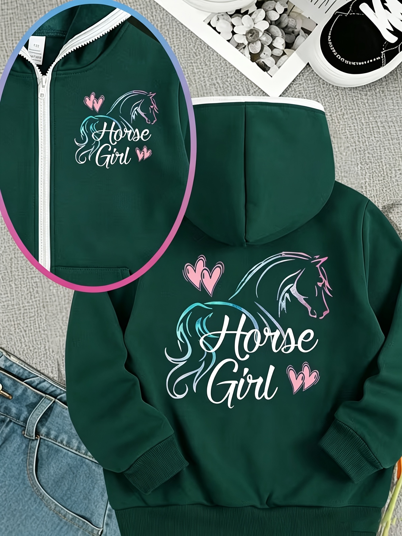 immagine dell'articolo cardigan con cappuccio e zip con stampe     e retro, piccolo cavallo sfumato con  , scritta  ,   e  ,     per bambine  