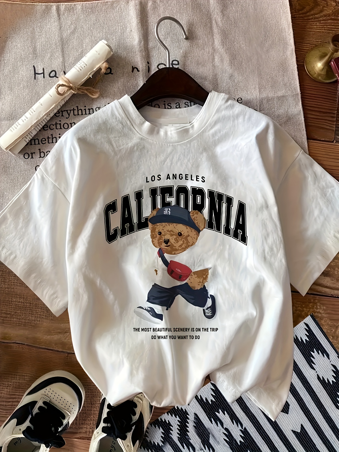 Women's Black Skateboarding Bear & Los Angeles California Graphic T-Shirt - Soft Stretch Crew Neck Casual Top for Spring Summer Fall, Machine Washable Streetwear-Inspired Tee, Spring Summer Apparel, Medium Elasticity Fabric