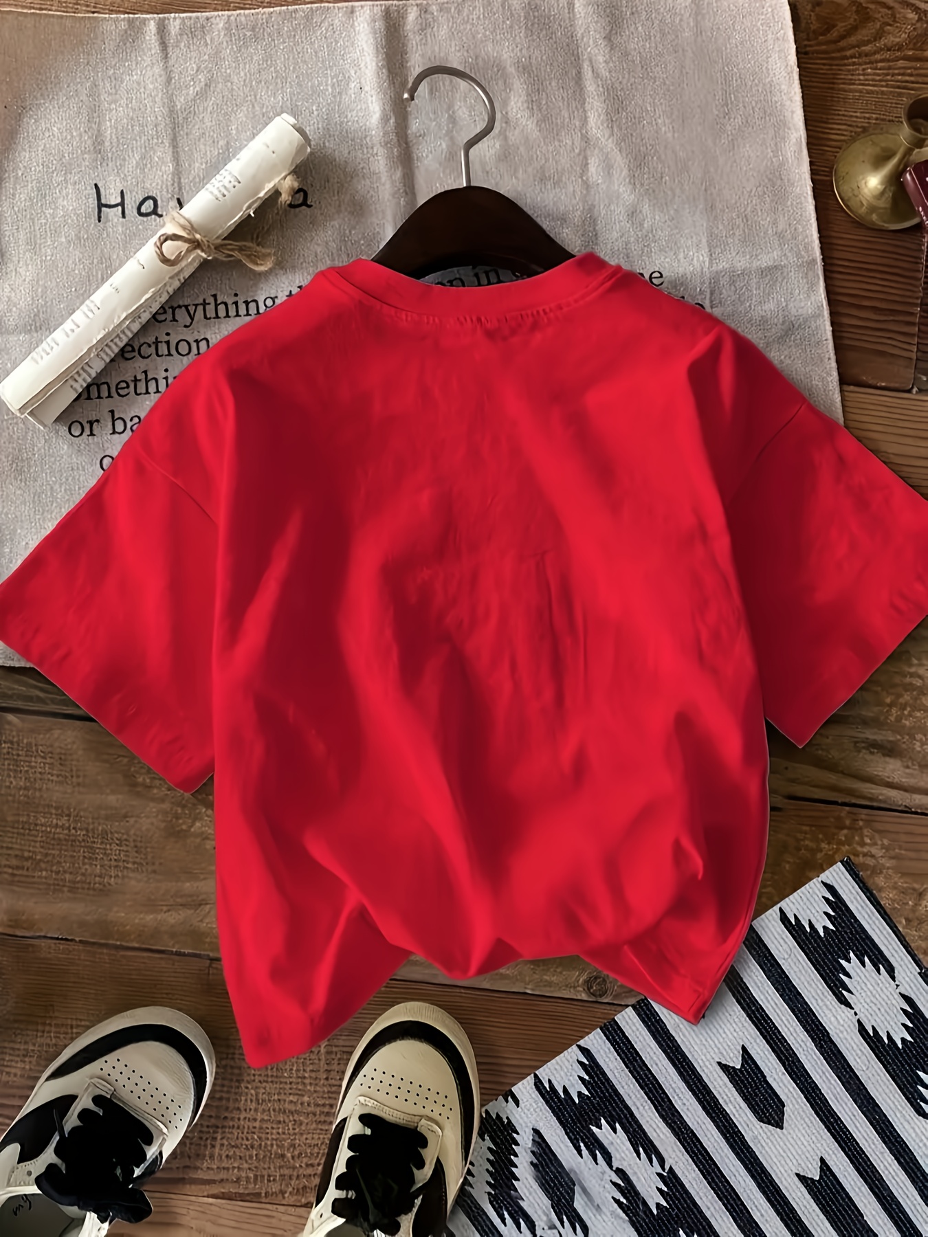 Women'S Casual Crew Neck T-Shirt with Cute Cartoon Print, Short Sleeve, Regular Length, Slight Stretch Fabric, Pink Tigger Design, Soft Polyester Material, Perfect for Casual Attir