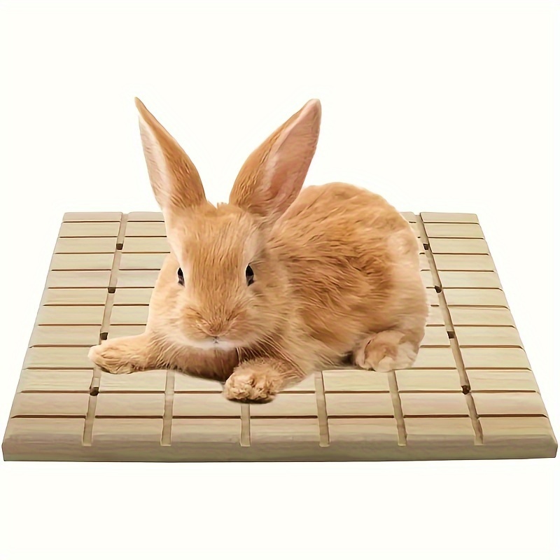 

Rabbit Scratch Board, Wooden Chew Toy, Antiskid Edible Wood Pad For Claws & Teeth Care, Multi-function For Bunny, Chinchilla, Cage Footpad, Food Mat