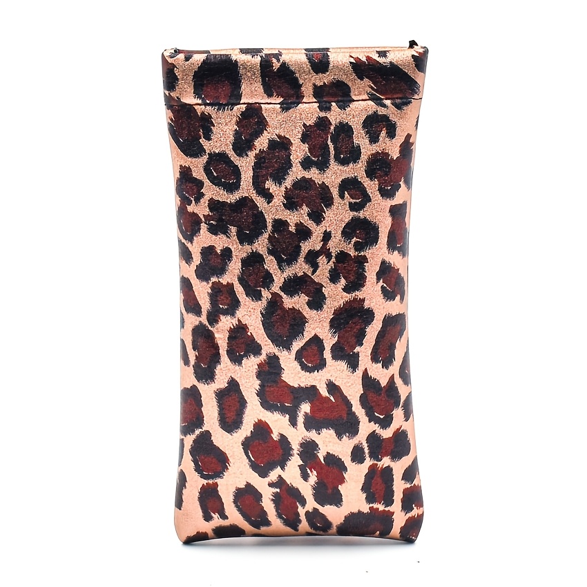 E-shop Ein Brillenetui mit Leopardenmuster aus weichem Neopren, entworfen für Damen, leicht und zum Aufbewahren von Brillen