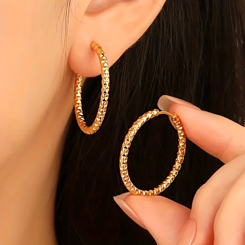 TEMU 1pc Of Hypoallergenic Stainless Steel Golden Hoop Earrings, 18k Golden Plated, Fade-resistant, Comfortable And Versatile, Easy And Elegant,