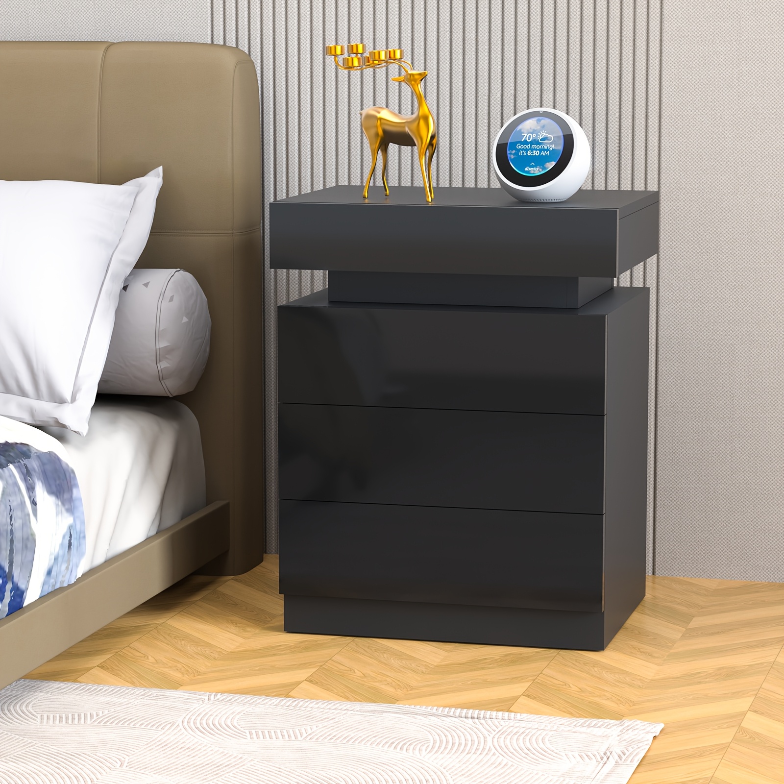 Image of Storage Side Table Featuring 3 Drawers, Measuring 40x35x61cm
