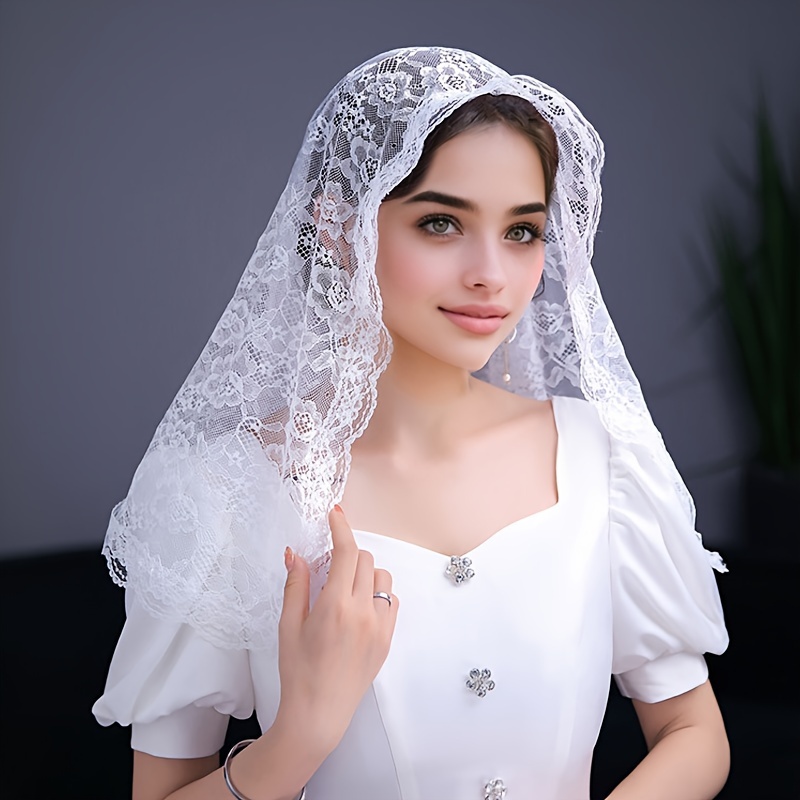 

Bridal Lace Mantilla Veil, Romantic Short Wedding Shawl, Single Layer Prayer Headscarf, Soft Tulle Bridal Shoulder Veil