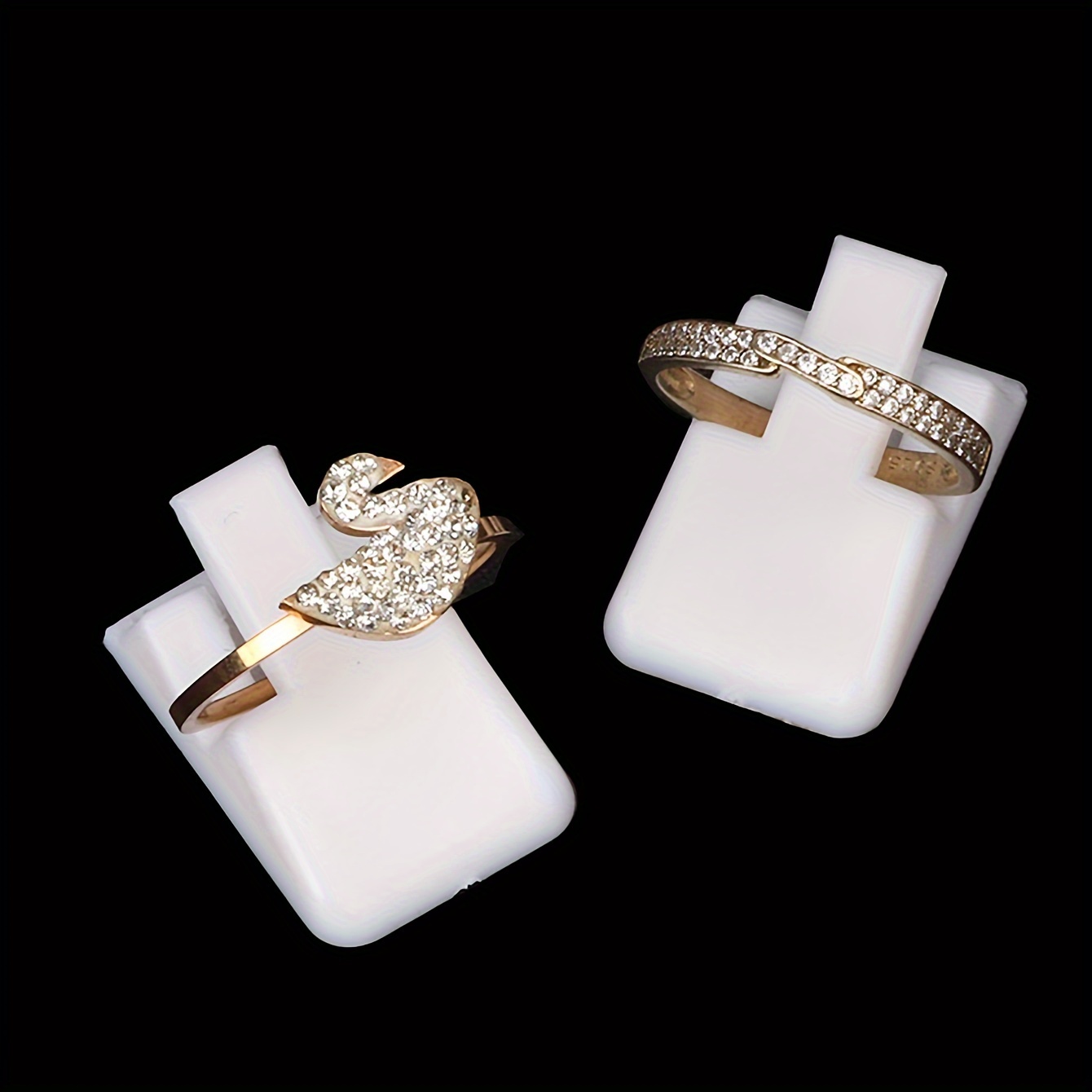 ジュエリーディスプレイケース ホワイト3個セットアクセサリーリング展示用収納 Amazon.co.jp: Hellery 3個セット リングディスプレイケース 指輪収納