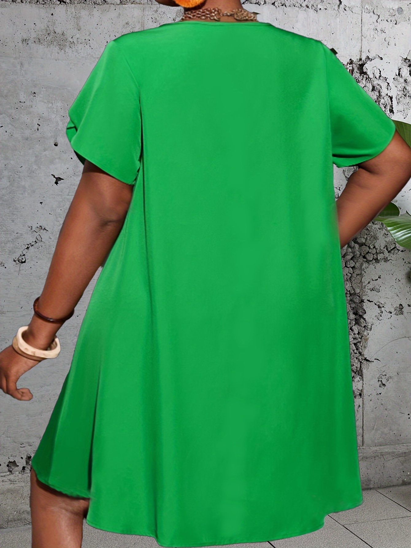 Women's Elegant Bow Tie Neckline Dress - Vibrant Green Fitted Solid Color, Short Sleeve Lightweight for Spring Summer Fall, Casual to Semi-Formal Occasions, Seasonal Fashion, Smooth Glossy Texture, Spring Fashion, Quality Stitching, Stylish Ladies