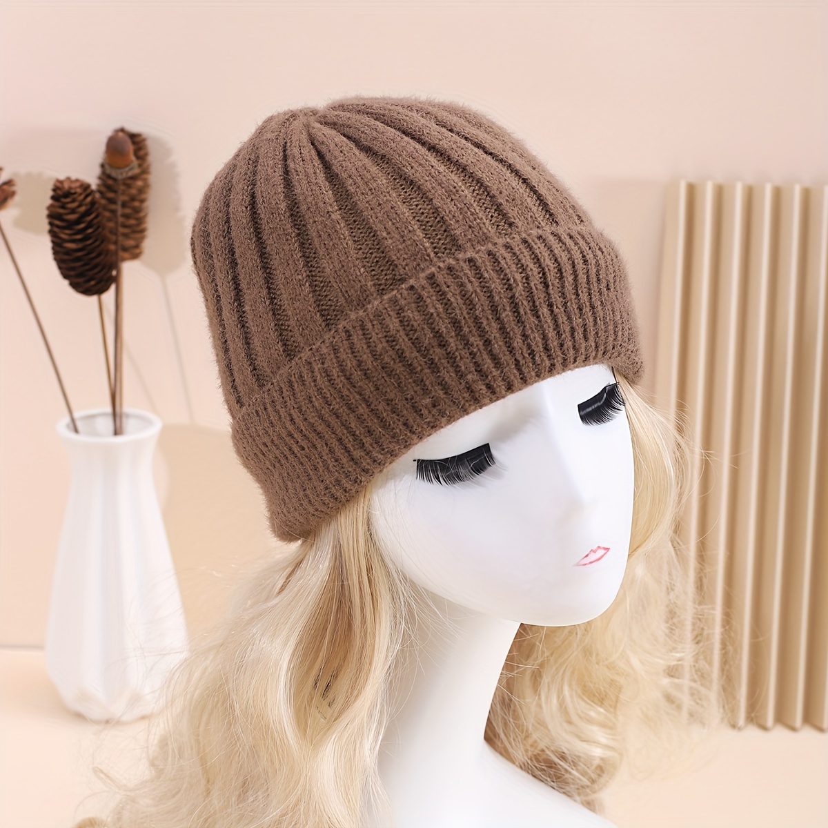 

Cozy & Stylish Women's Knit Beanie - Breathable, Fleece-lined Winter Hat With Cuffed Design