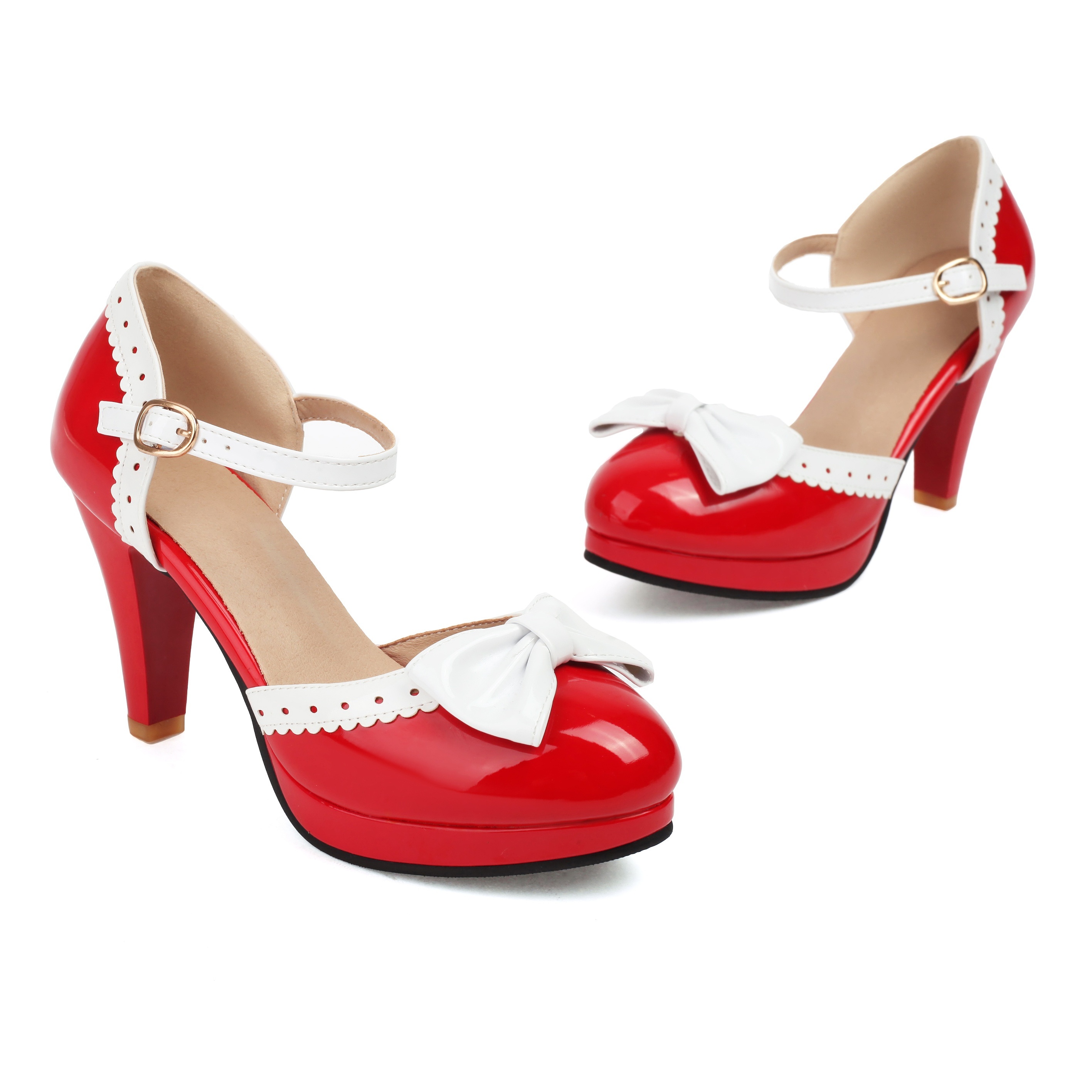 Elegant Bow Detail on Heels