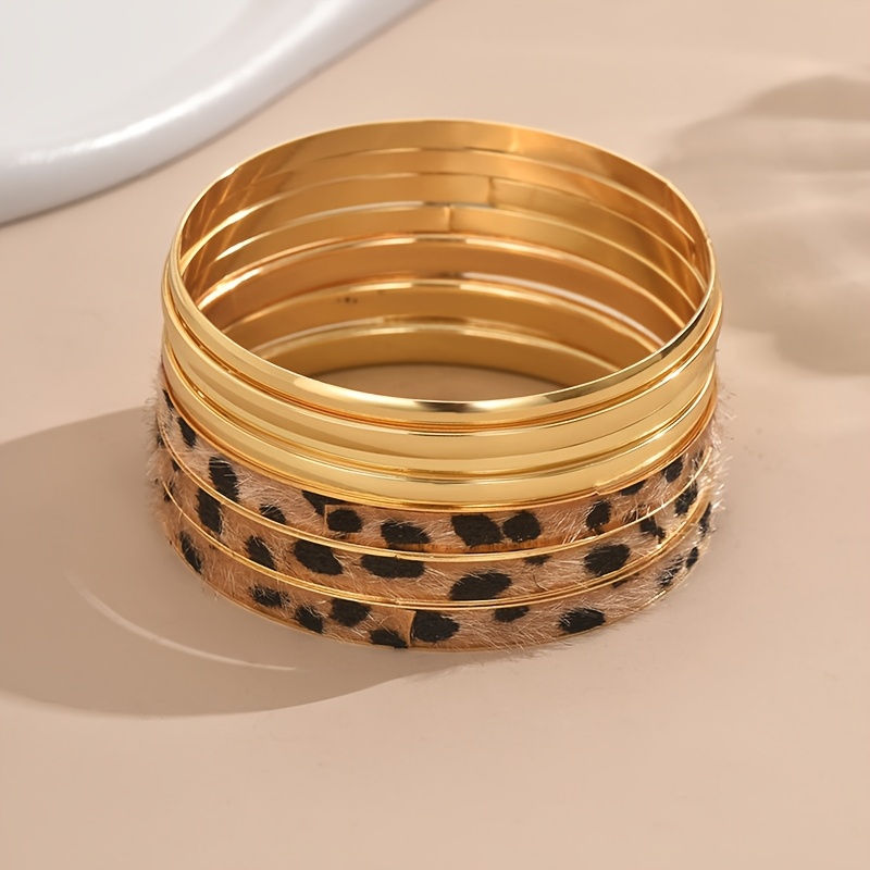 7pcs Bold Leopard Print Layer Bracelet Set for Women