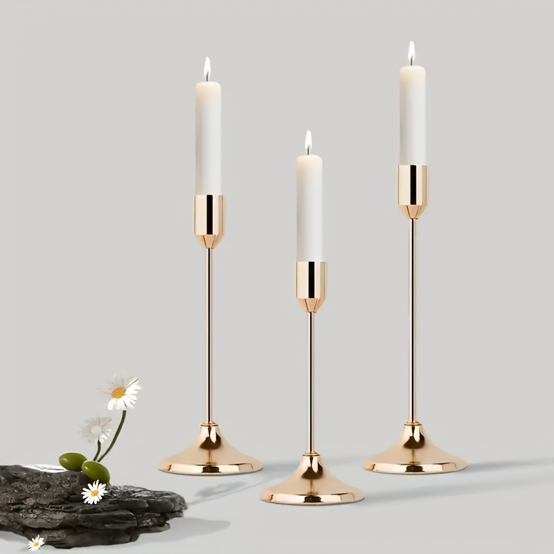 E-shop 3er-Set minimalistische goldene Metall-Spitzkerzenhalter, romantische Kerzenlicht-Dinner- Hochzeitsdeko im europäischen Stil für Zuhause,