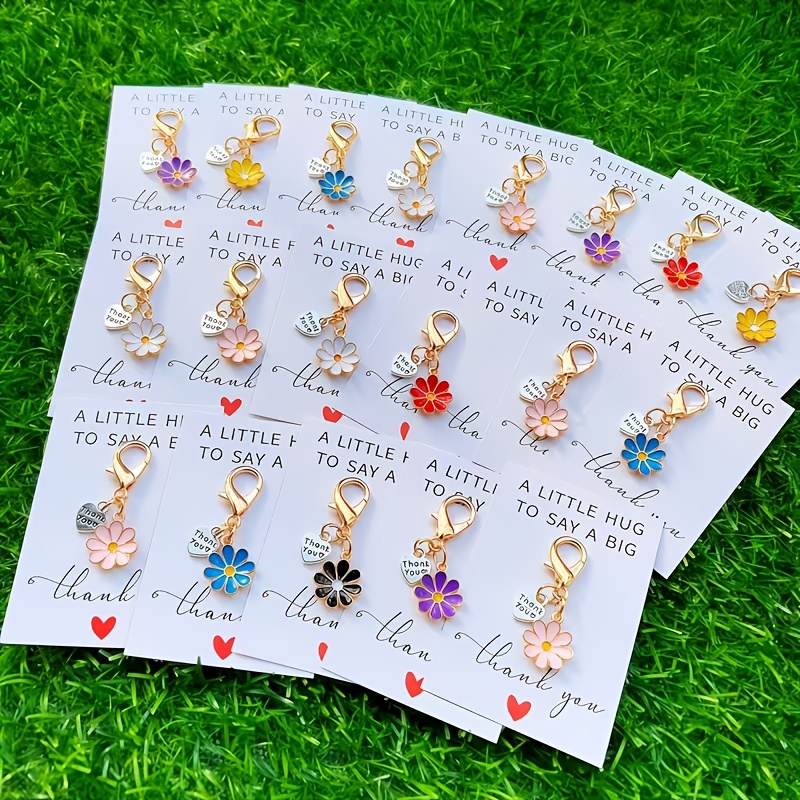 TEMU 20 Sets Of Daisy Keychains In Random Colors, Featuring A Thank-you Pendant With A Golden Lobster Clasp, And Small Flower Key Rings. [20 Random