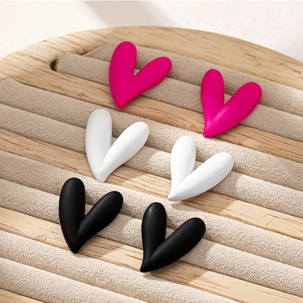 Image of 3 Pairs Of Fashionable, Individual And -shaped Stud Sets For Ladies To Wear On Multiple Occasions At Parties