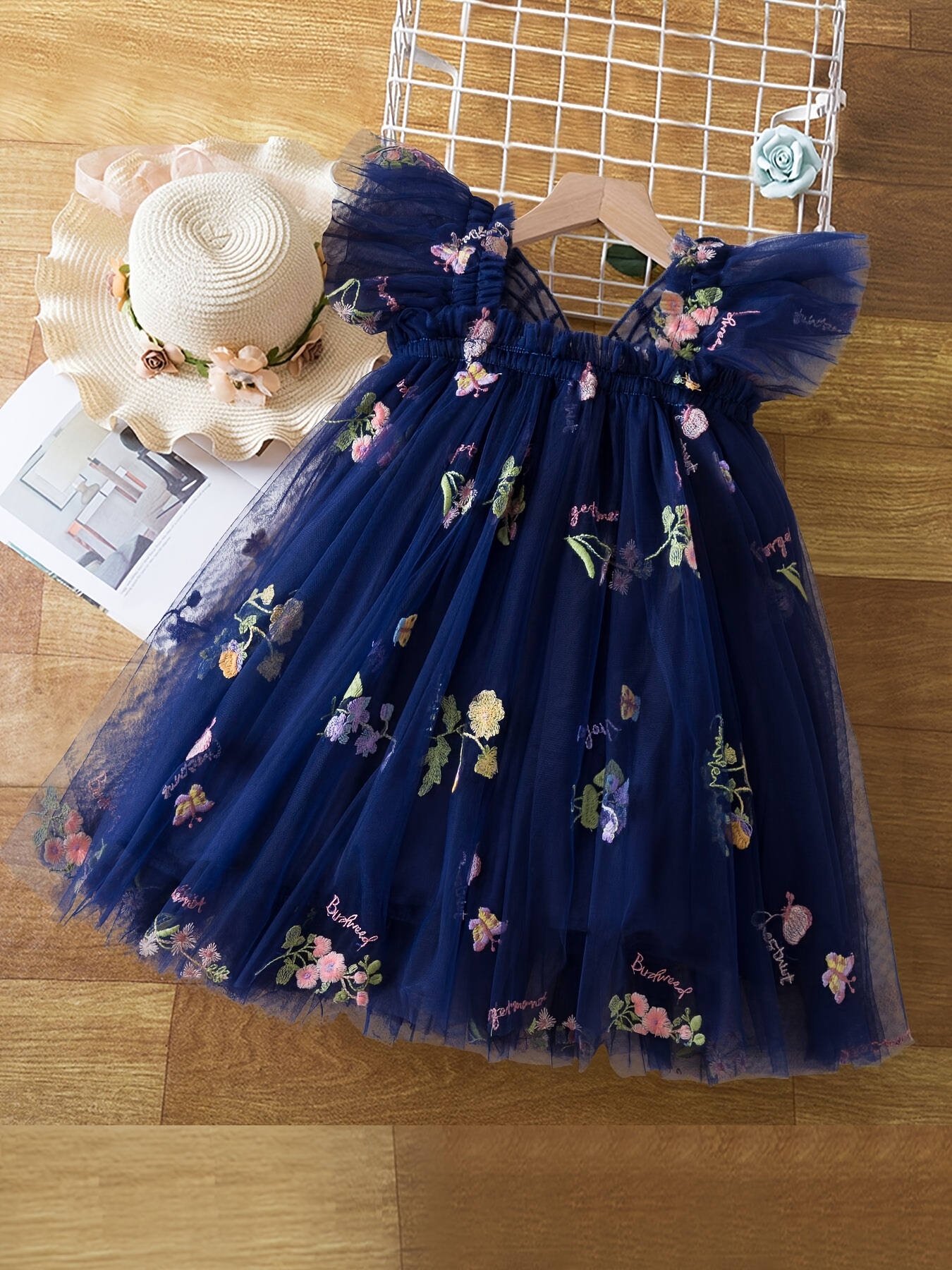 Girls' * Dress | 100% Polyester Mesh with Floral Embroidery | Cute *  Sleeves & Lace Trim | Ideal for Birthday Parties & Special Occasions,  Princess ...
