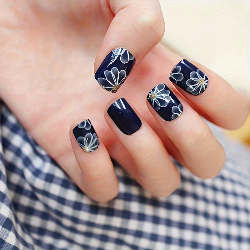 

24pcs/box Blue Orchid Fake Nails Chinese Style Dark Blue False Nails With Flower Design, Retro Short Square Press On Nails Easter