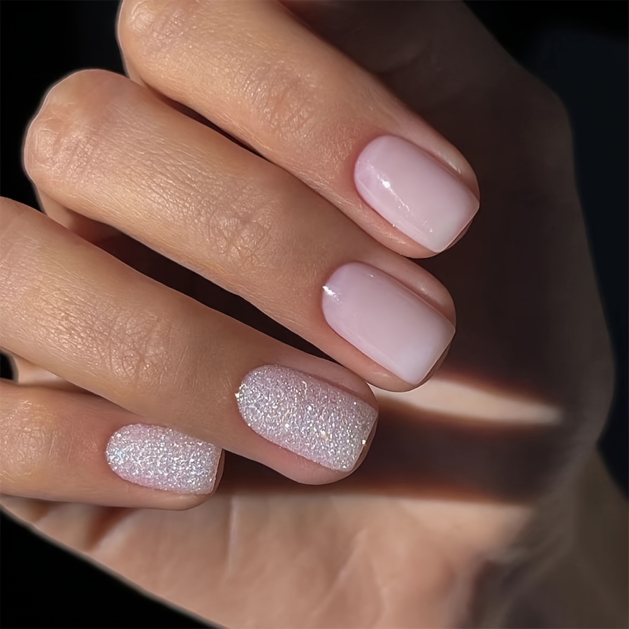 24pcs Of Gradient Silvery Glitter Short Square Armor Nail All- Match Glitter European And American Trade Instagram Detachable Dressing Armor Contains Rubbing Strip