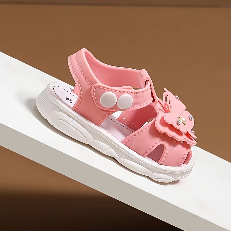 PEYOUR Girls' Breathable Sandals - Comfortable & Flexible Sole Youngsters Walking Shoes with Butterfly Motif & Pearl Decorations, Perfect for Spring/Summer Indoor & Outdoor Use