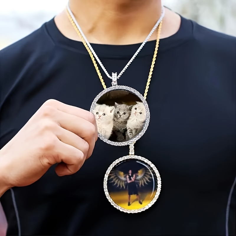 

Fashion Accessories With A Regular Round Personalized Frame Without Photos For Couples, Men And Women, Inlaid With Copper And Zirconia, Ins Style.