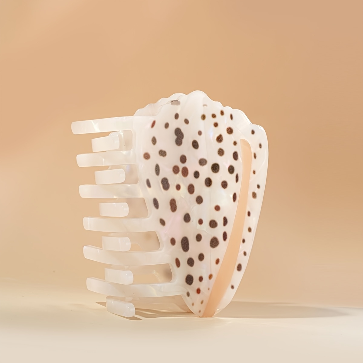 TEMU A Hebrew Cone Shell And A Fabric Cone Shell Hair Clip For A In Hawaii