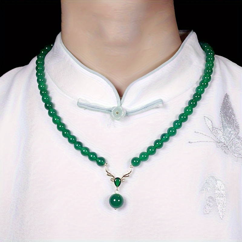 

Elegant 8mm Green Agate Bead Necklace - Natural Ice Jade, Perfect For Everyday Wear & Gifting